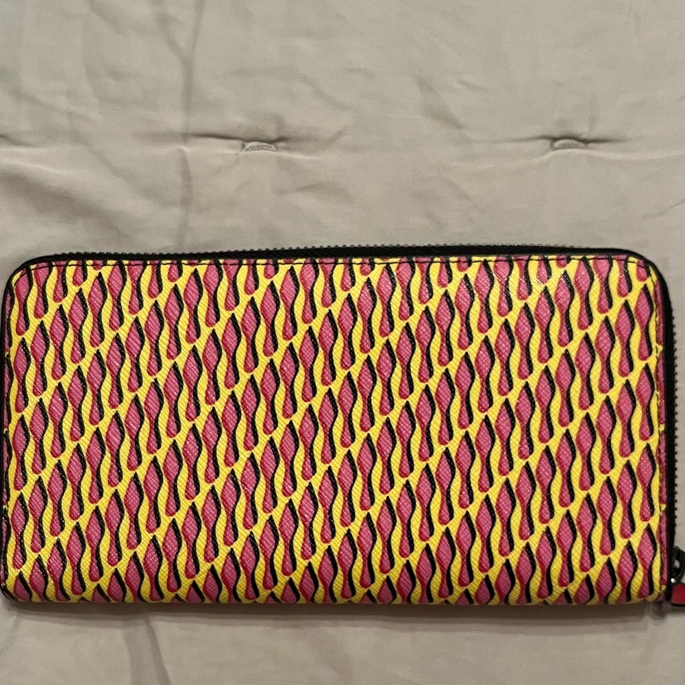 Auth Christian Louboutin Panettone #117541C33B